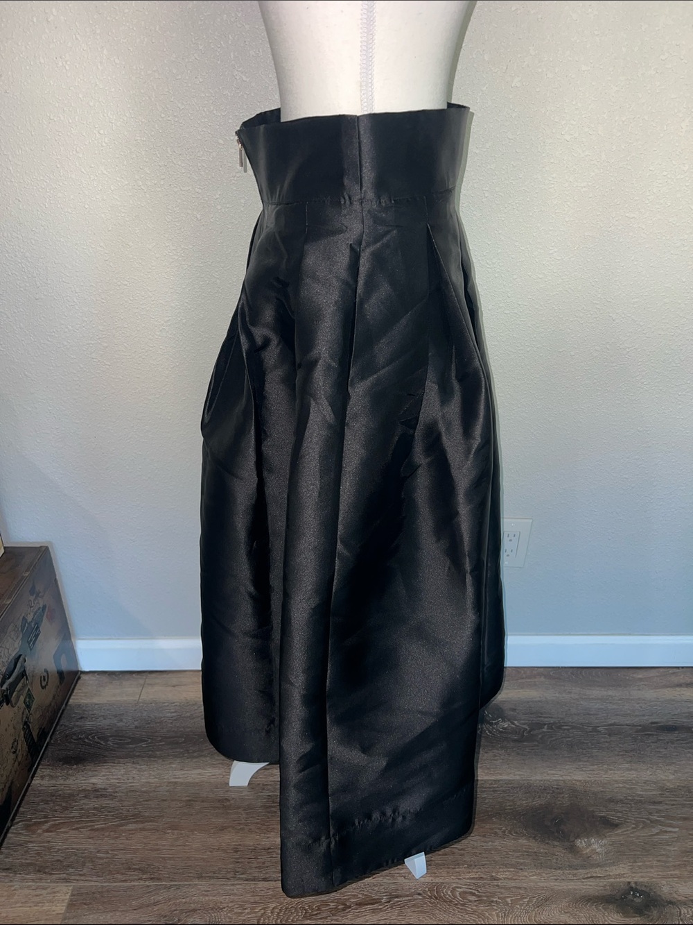 NWT Karen Millen Forever Twill Woven Prom Maxi Skirt In Black 🖤 - Picture 8 of 10